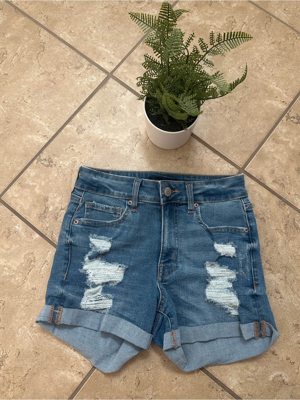 AEROPOSTALE HIGH RISE MIDI SHORTS
